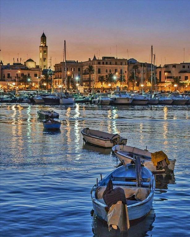 Corte Carducci Bari Exteriér fotografie